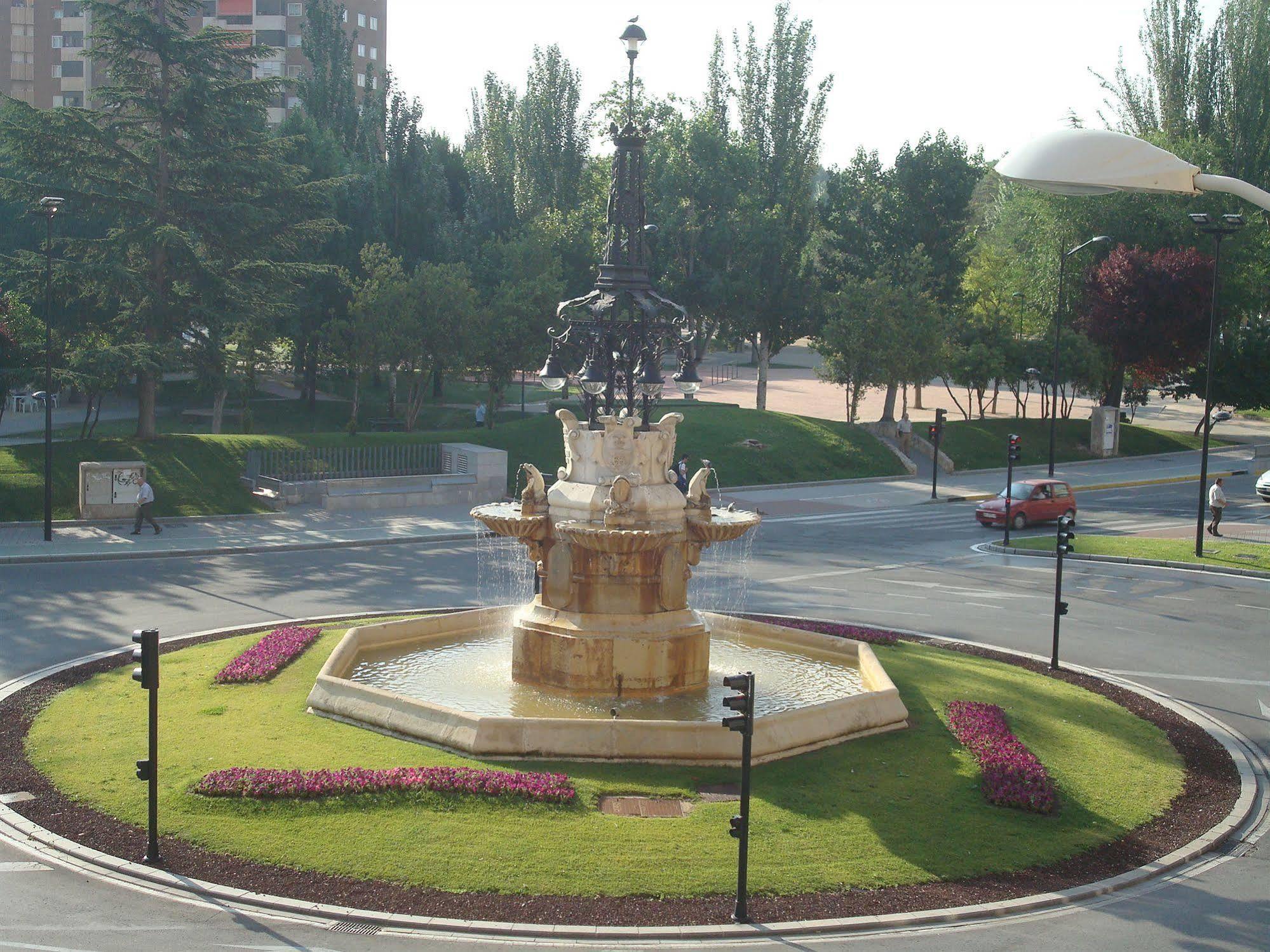 Hotel Castilla Αλμπαθέτε Εξωτερικό φωτογραφία